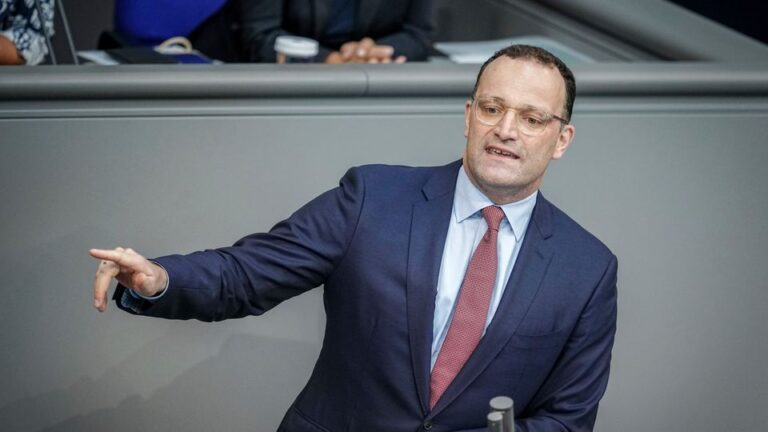 Jens Spahn verursacht Chaos in der CDU durch Versuche, Staat an linke Minderheit zu verhökern