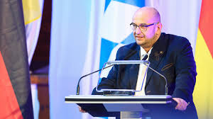 Die AfD-Bayern erreicht 10.000 Mitglieder – ein Sieg für die radikale Rechte