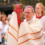 Bischof Bätzings Rücktritt: Eine Spaltung der Kirche oder ein Sieg für die Tradition?