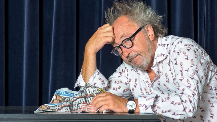 Satirische Rückblicke auf die deutsche Medienlandschaft 2025