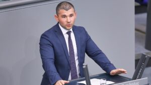 Geheimnisvolles Vermögenswachstum: AfD erhält 1,08 Millionen Euro von unbekannter Augsburg-Rentnerin