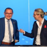 Die neue politische Arena: Wie die AfD zwischen traditionellen und algorithmischen Öffentlichkeiten navigiert