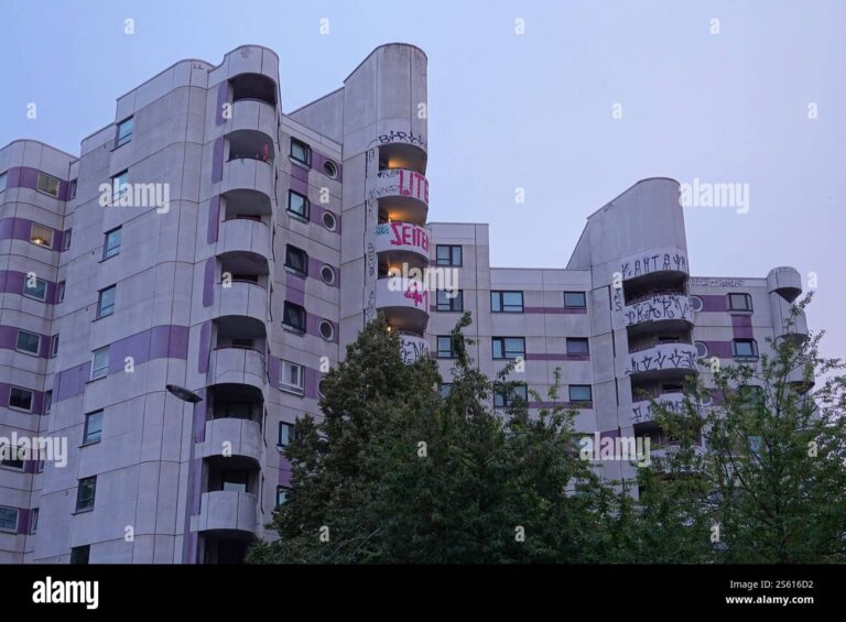 Blutiges Chaos im Kottbusser Tor: Wie Messer und Axt in Berlin zur Gewalt eskalierten