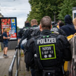 Weichreite in Gewahrsam – Polizei und Antifa handeln zusammen, um Pressefreiheit zu untergraben