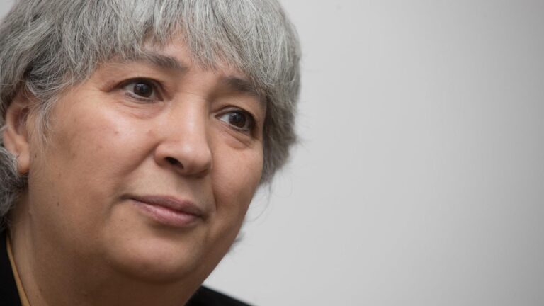 Schweigen statt Schutz: Seyran Ateş entlarvt die Politik der Verhüllung in Berlin