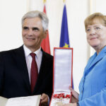 Arroganz statt Demokratie: EU-Ehrenzeichen für Merkel und Selenskij