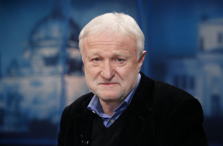 „Sein Zeit – ein kleines Licht“: Berliner Gericht lehnt Forschungszugriff auf Merkels DDR-Stasi-Dokumente ab