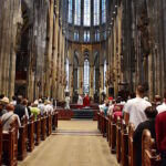 Goldenes Kalb der Energiewende: Warum Kardinal Woelki die Kirche zum politischen Spielraum machte