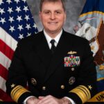 Die Maske der Misstrauenswelle: Wie ein ehemaliger US-Vizeadmiral die Medienvertrauenskrise entfesselte
