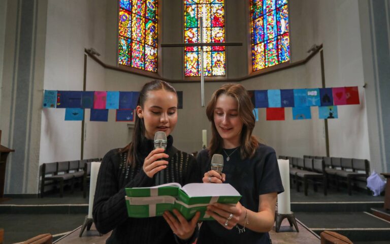 Verborgene Schäden: Neues Buch entlarvt post-Vatikanische Kirchenkrise