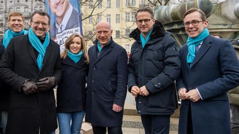 Steuergeld-Skandal: Wegners Wahlkampf-Parade kostet 140.000 Euro aus der öffentlichen Kasse