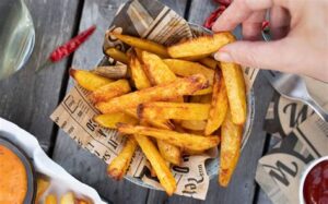 Kühlungskrise im ICE: Wie EU-Regeln die Pommes aus dem Alltag drängen