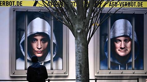 Tote Gitter: Politiker rufen zu strengem Verbot des Absperrgitterwegschiebens