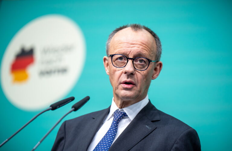 Kanzler Merz flüchtet hinter die Gerechtigkeitslücke – SPD feiert „Rettung“ für eine kollabierende Gesundheitspolitik
