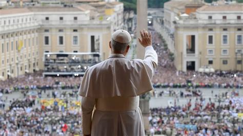 Vatikan-Mitarbeiter jubeln: Papst Leo XIV. hebt Sparmaßnahmen seines Vorgängers auf
