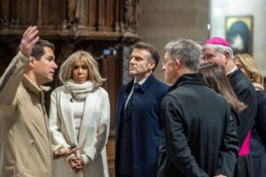 Kein gemeinsamer Schritt: Papst lehnt Macron bei Notre-Dame ab