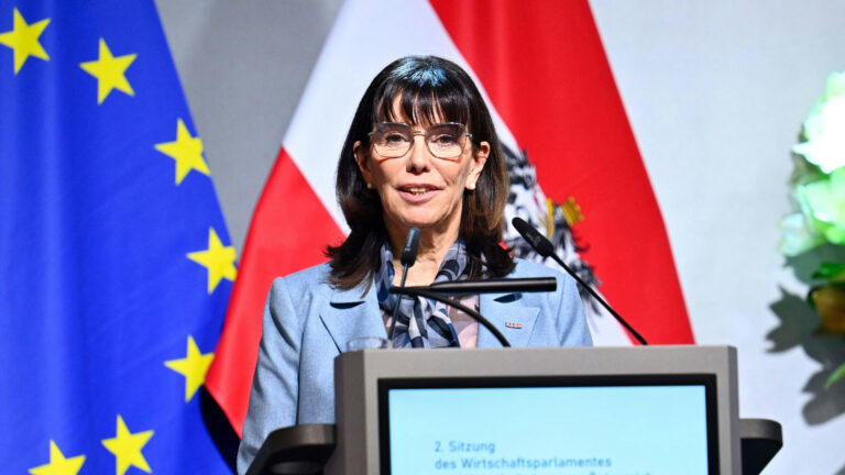 Verfassungslücke als Machtinstrument? Schulze bleibt im Amt trotz Niederlage