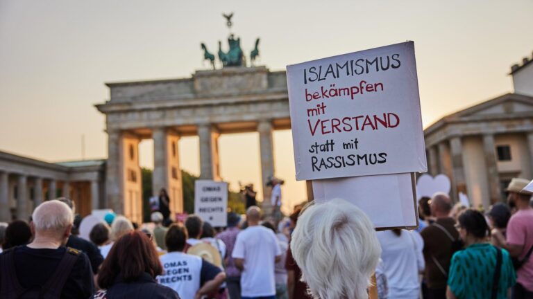 Berlin trifft auf den Islam – Eine religiös transformative Wende beginnt