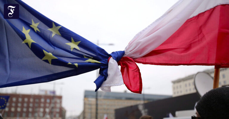 Polens Rechtsstaatlichkeit im Abgrund: Der EU-Konflikt zerstört die Demokratie