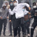 Frankreich im Chaos: 2.400 Festgenommene – Polizei identifiziert zwei gewalttätige Gruppen